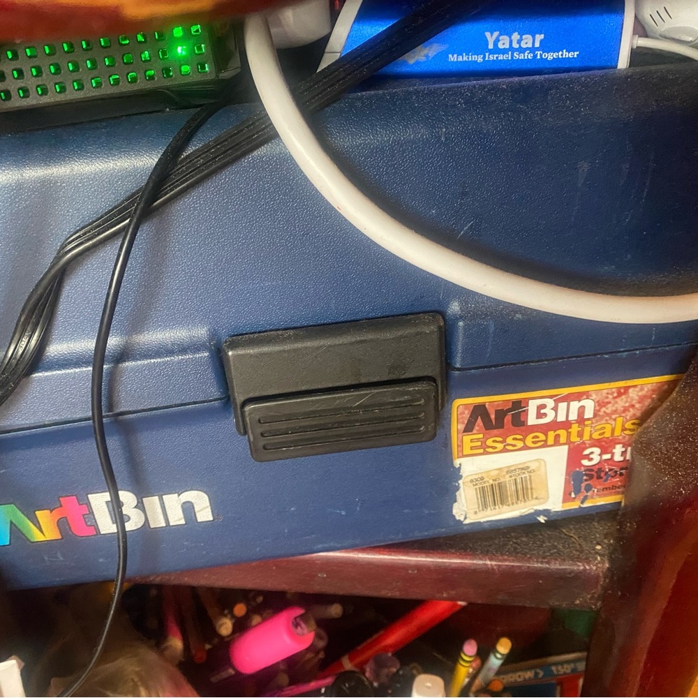 Vintage Artbin Essentials Storage Box - image 1